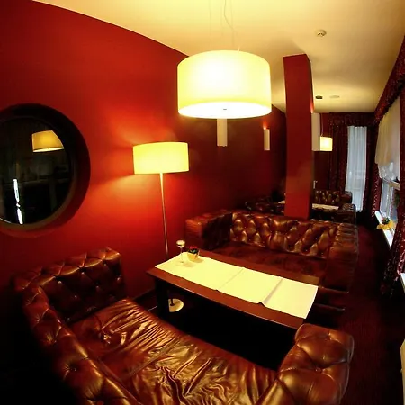 Hotel I Restauracja