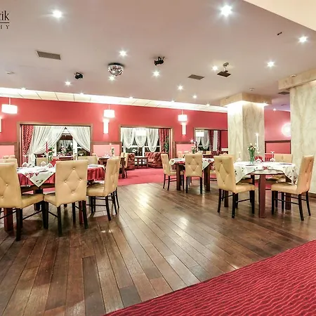 호텔 I Restauracja 3*