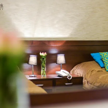 호텔 I Restauracja Złoty Las