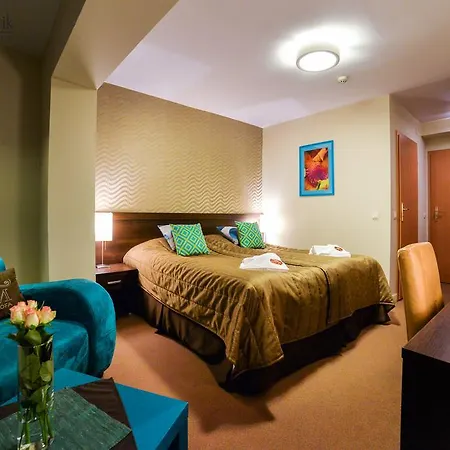 I Restauracja ホテル 3*