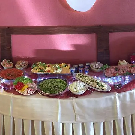 Hotel I Restauracja Złoty Las