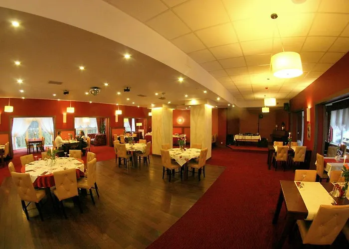 I Restauracja 호텔 Złoty Las